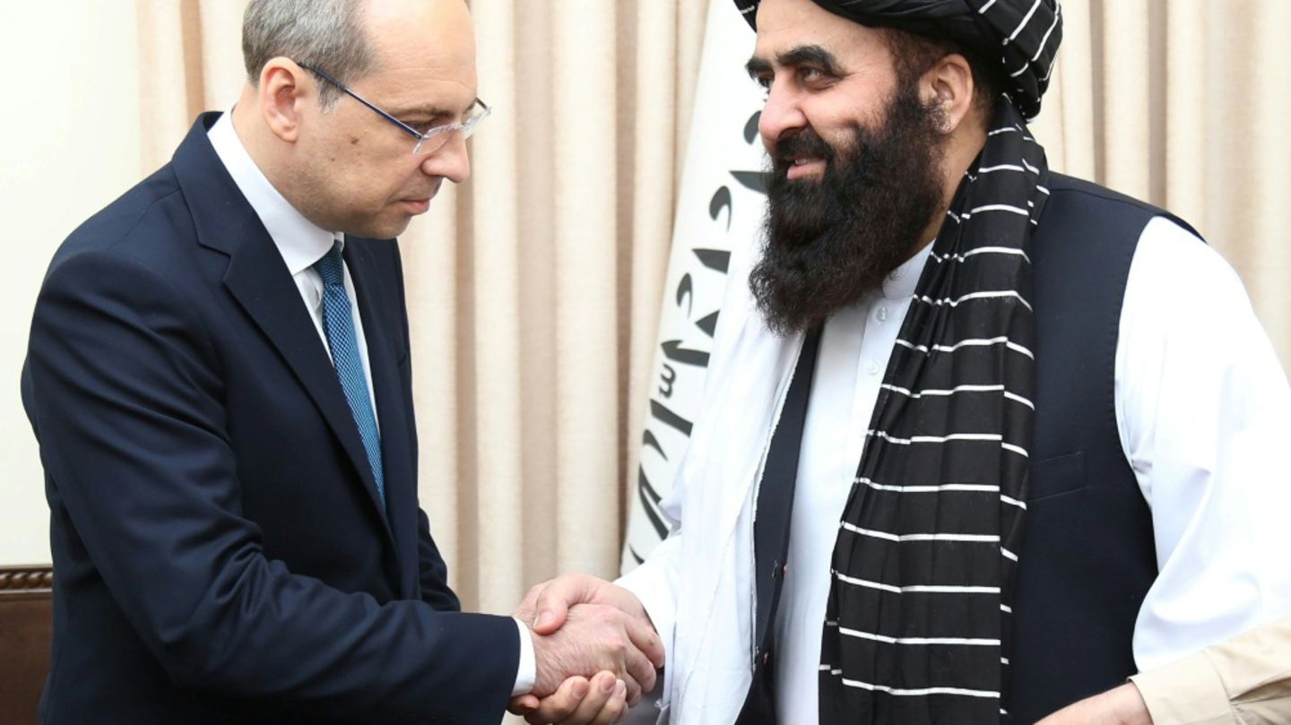 Muttaki und Schirnow bei einem Treffen in Kabul