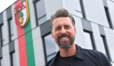 Sandro Wagner legt als Trainer beim FCA los. Foto: Karl-Josef Hildenbrand/dpa
