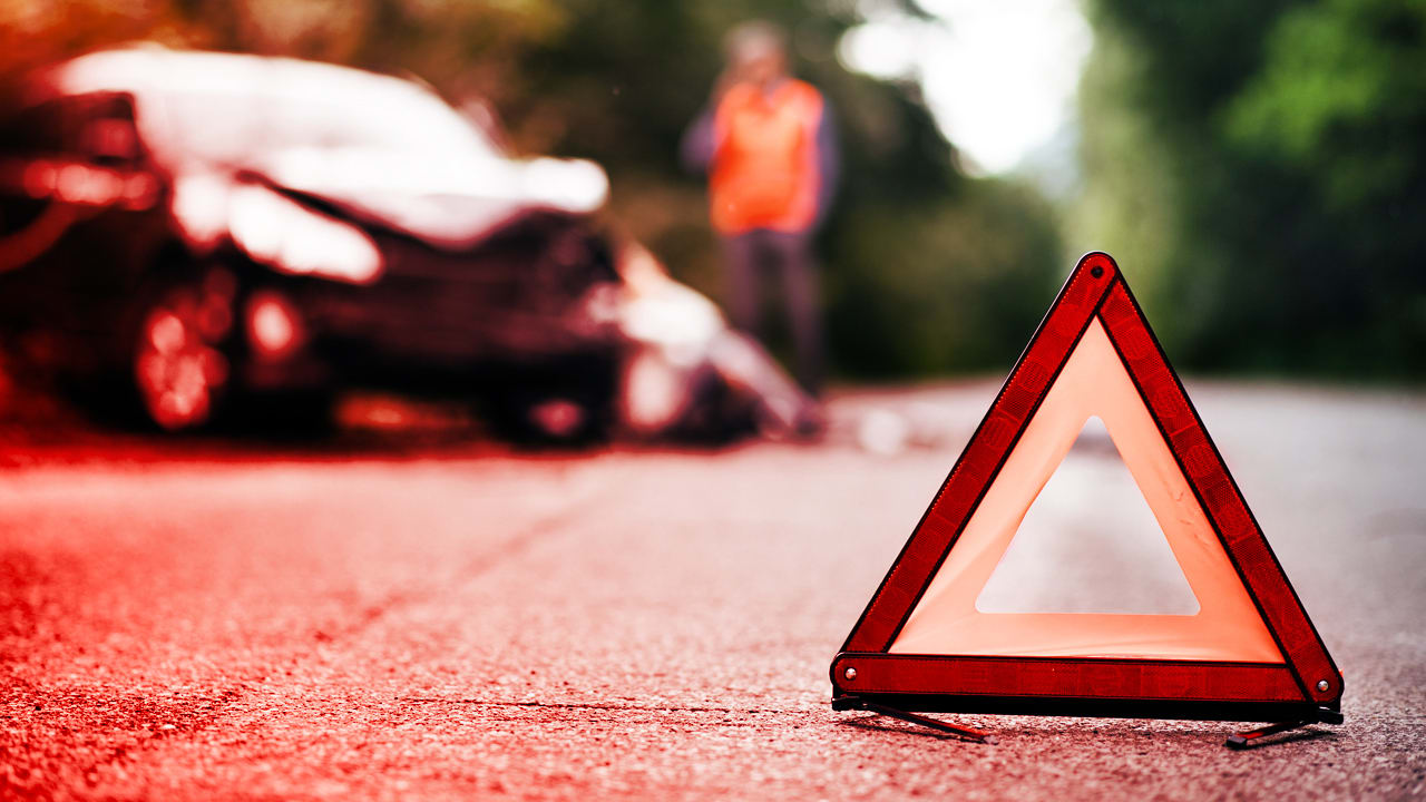 Unfall auf der A46: PKW überschlägt sich bei Wuppertal | Regional
