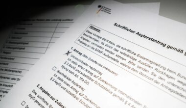 EU: Weniger Asylanträge in Deutschland – Bundesrepublik nur noch auf Platz drei - Politik