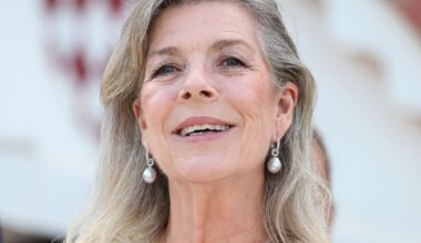 Prinzessin Caroline verwandelt gewagtes Luxuskleid in Royal-Traum
