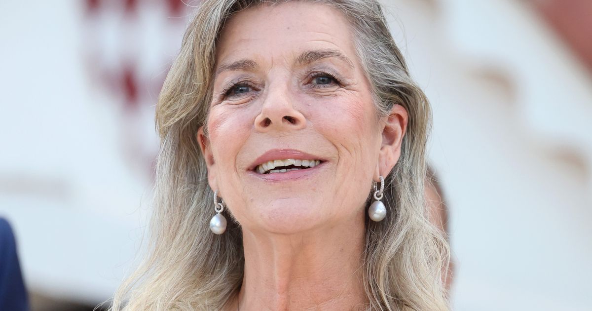 Prinzessin Caroline verwandelt gewagtes Luxuskleid in Royal-Traum