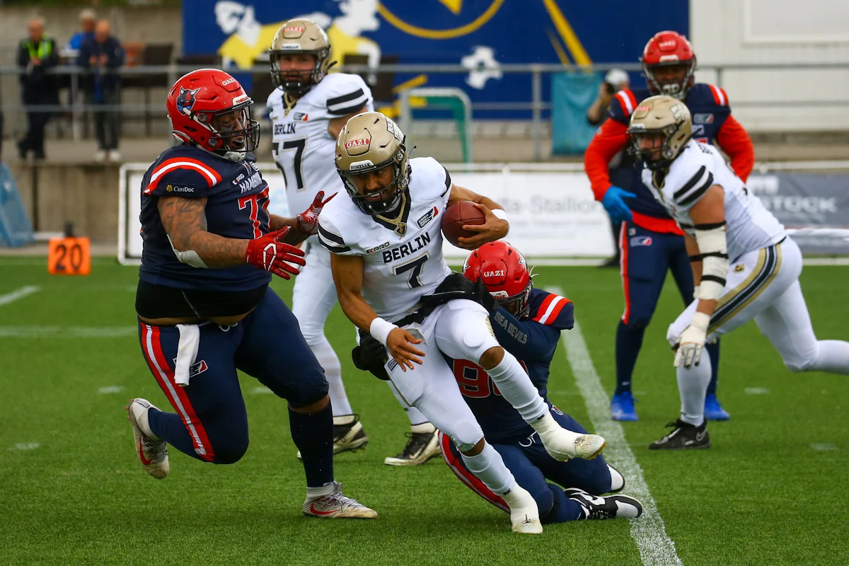 American Football - Berlin Thunder kassiert deutliche Pleite gegen Rhein Fire - Sport