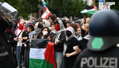Beamte von Israel-Hassern verletzt: Polizei beendet Demo in Berlin | Regional
