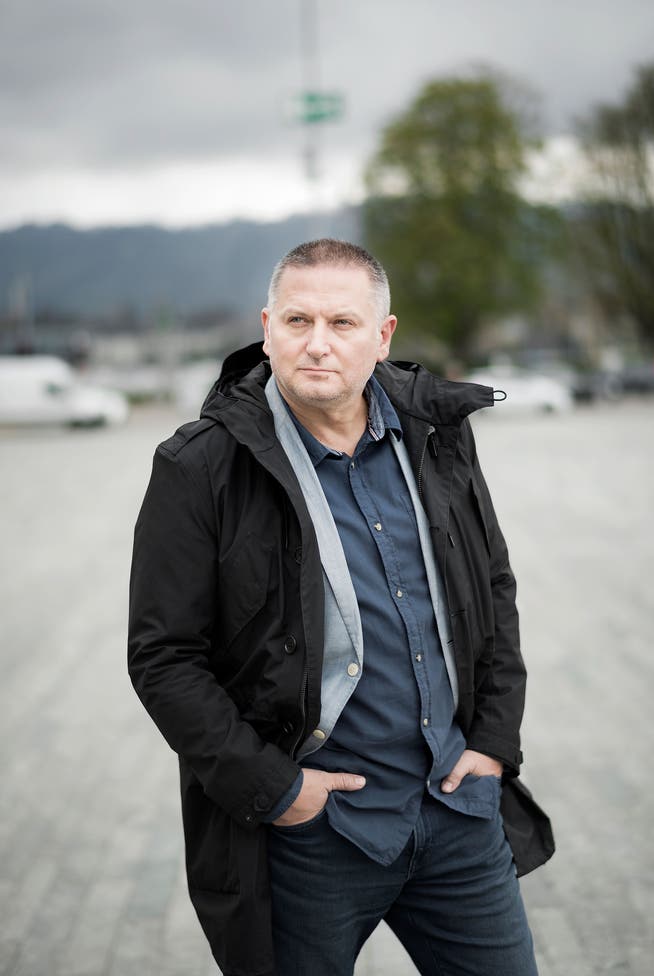 Georgi Gospodinov ringt in seinem Buch mit dem Schmerz, mit der Sprache, mit der Ungeheuerlichkeit des Endes. Bild: Sechseläutenplatz, 2019.