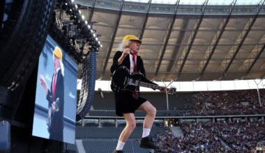 AC/DC rocken das Olympiastadion: Angus Young begeistert in Berlin