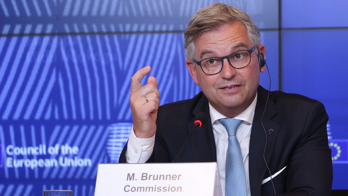 EU-Migrationskommissar Brunner als "Persona non grata" aus Libyen ausgewiesen