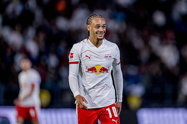 Xavi Simons tendiert zu einem Wechsel in die Premier League.