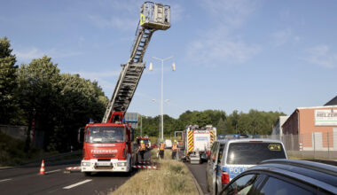 Laterne auf dem Chemnitzer Südring drohte nach Unfall umzukippen