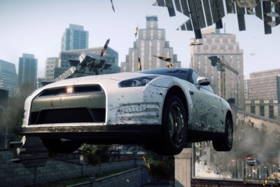 Von Null auf Vollgas - und vor dem Aus? So hat sich die Kult-Reihe "Need for Speed" entwickelt - "Most Wanted" war 2005 der meisverkaufte Ableger der Reihe. Daher recycelte EA den Bestseller 2012. Neben dem Titel blieb auch das Erfolgsrezept: Katz-und-Maus-Spiele mit den Cops in einer frei befahrbaren Spielwelt. Kurios: Die coolsten PS-Raketen mussten nicht freigespielt werden - sie standen einfach am Wegesrand bereit. Applaus bekam der Mehrspieler-Modus.