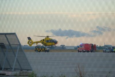 Regierungsflieger muss ungeplant in Leipzig landen - Um eine mögliche notärztliche Versorgung sicherzustellen, wurde auch der Rettungshubschrauber Christoph 61 alarmiert.