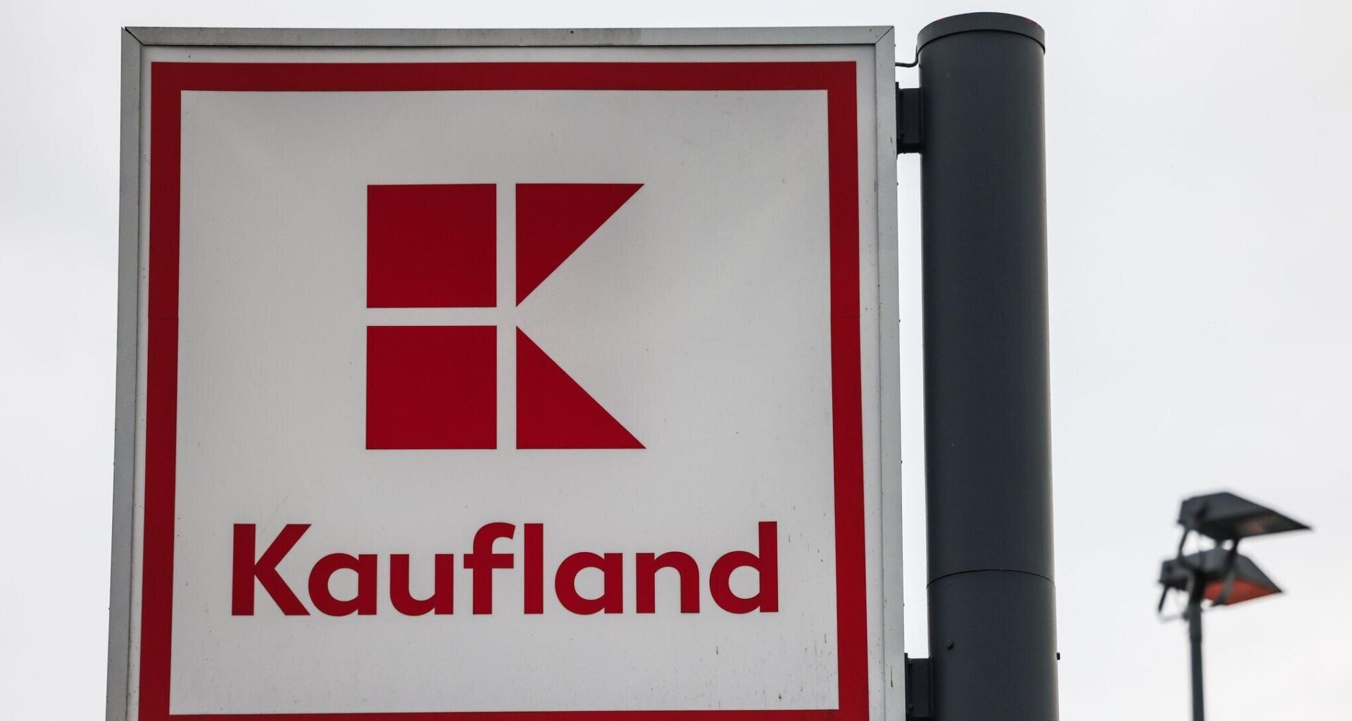 Kommt Lukas Podolskis Dönerkette ins Kaufland?