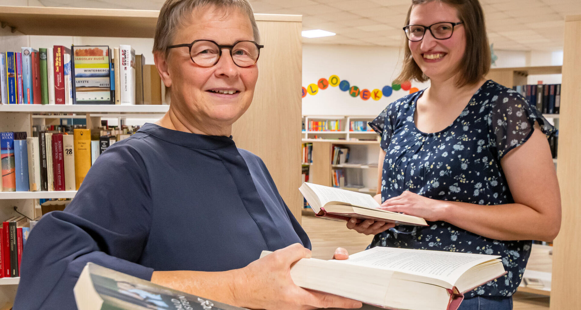 Wer ist die neue Herrin über (fast) 20.000 Bücher?