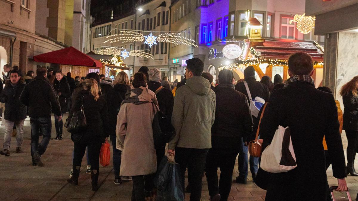 Gibt es künftig mehr lange Einkaufsnächte in Augsburg?