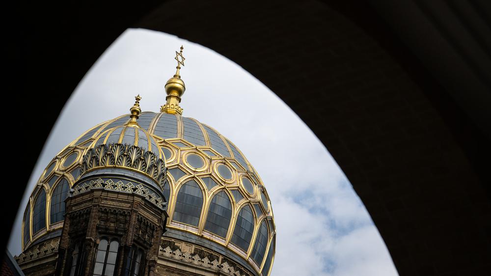 Spionage für Iran: Schutzmaßnahmen für jüdische und israelische Einrichtungen in Deutschland waren zuletzt noch einmal verstärkt worden.