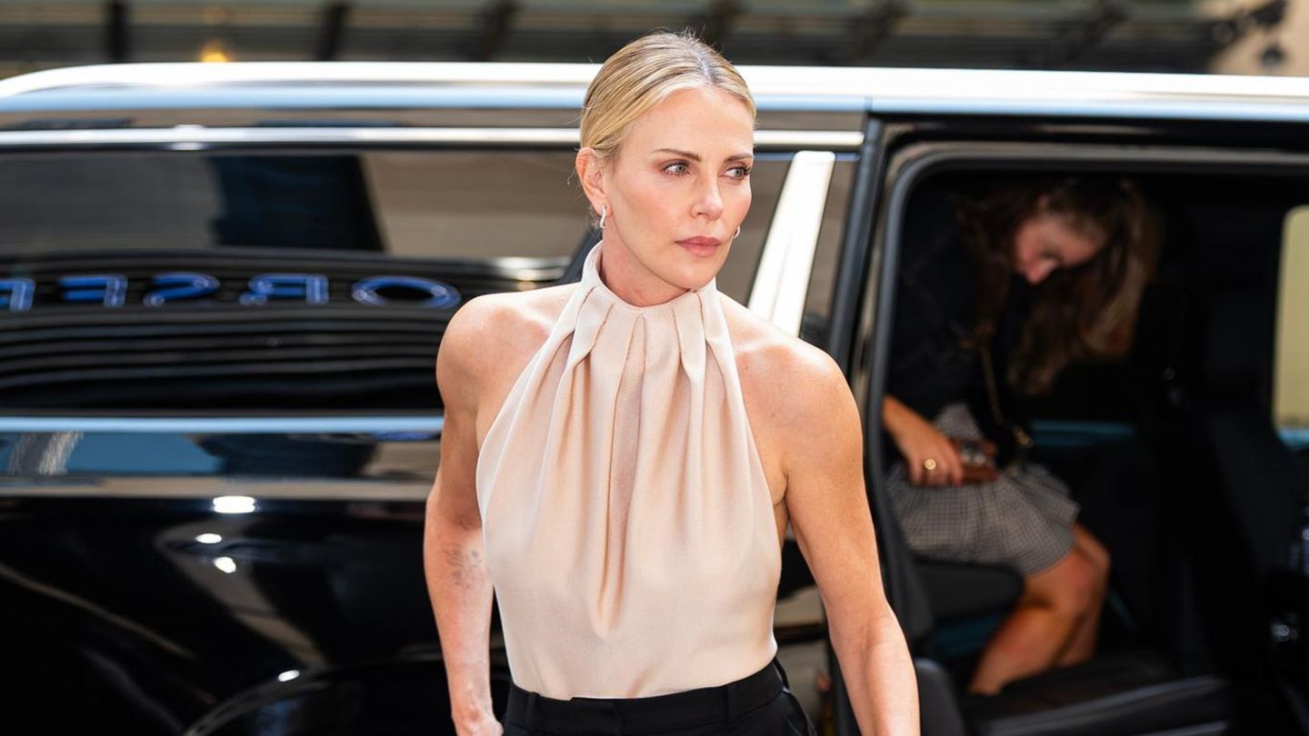 Charlize Theron packt über One-Night-Stand mit 26-Jährigem aus