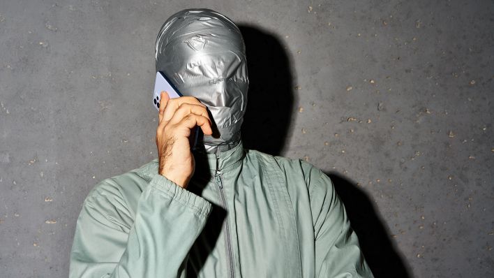 Symbolbild: Anonymer Anruf (Quelle: Picture Alliance/Viktor Gladkov)
