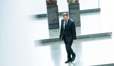 Koalitionsausschuss: Spahn verteidigt Steuerbeschluss, Kritiker reden von Vertrauensbruch