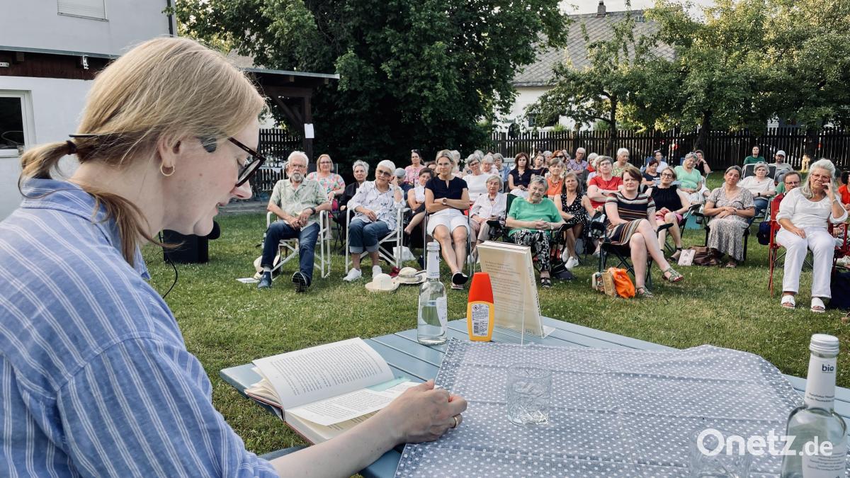 Picknick mit preisgekrönter Autorin: Kristine Bilkau begeistert bei Lesung in Pfreimd
