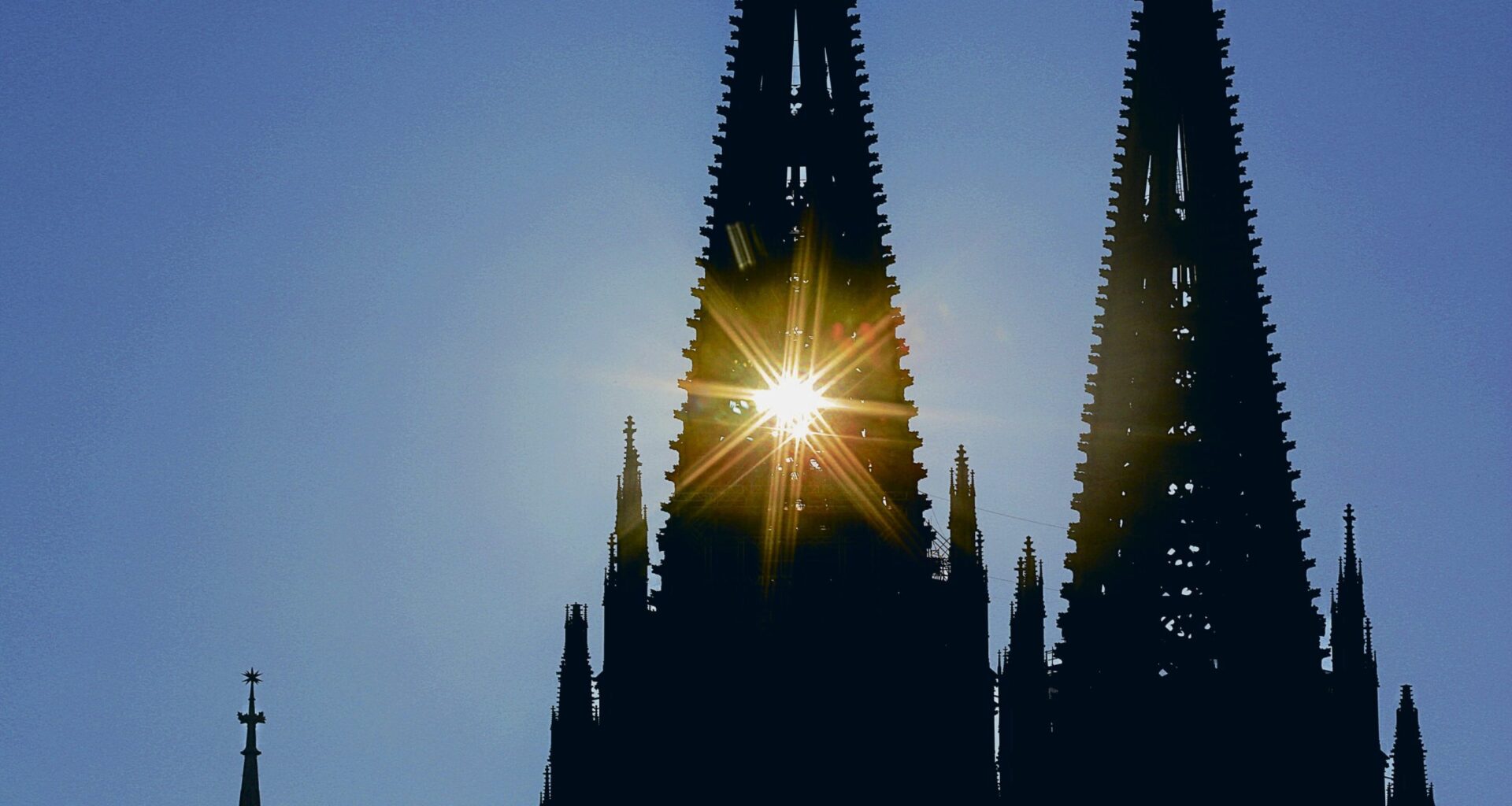 Erzbistum Köln – Missbrauch in der Kirche: Priester soll »privat« gehandelt haben