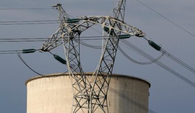 Kühlwasser für Kernkraftwerke: Frankreichs Atomkraftwerke überhitzen