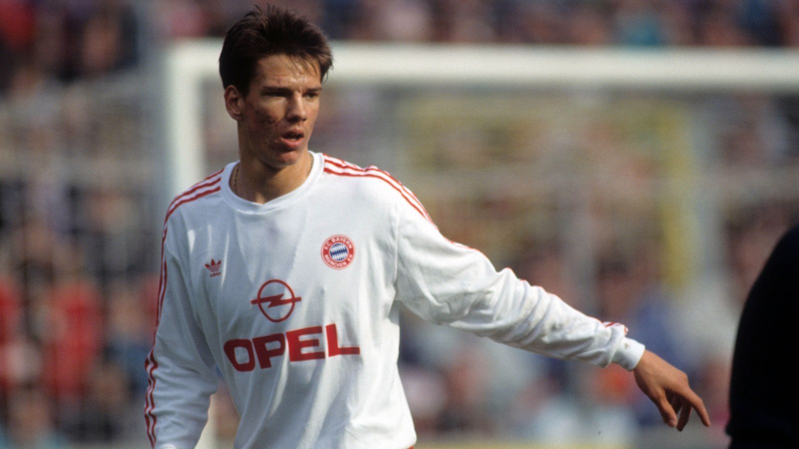 <strong>Christian Ziege</strong><br>
                Rückennummer 10 beim FC Bayern: von 1990 bis 1991 Position: Linkes Mittelfeld
