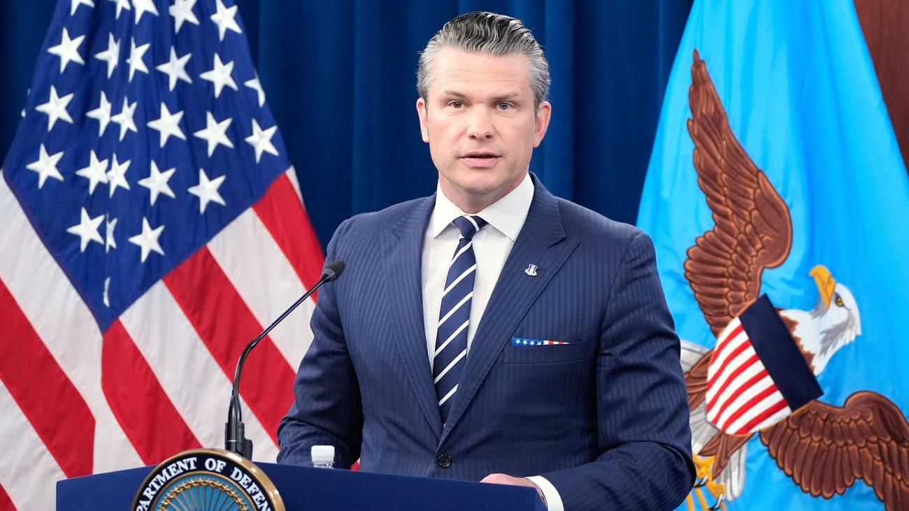 Krieg in der Ukraine : US-Verteidigungsminister Hegseth log offenbar über Waffenknappheit
