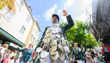 Schützenfest: Schützen ziehen durch Hannover - rund 10.000 Teilnehmer