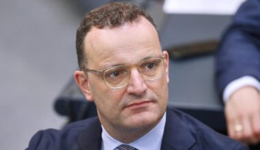 Masken-Affäre: „Haben Deutschland gut durch diese schwere Zeit geführt“ – Spahn weist Vorwürfe zurück