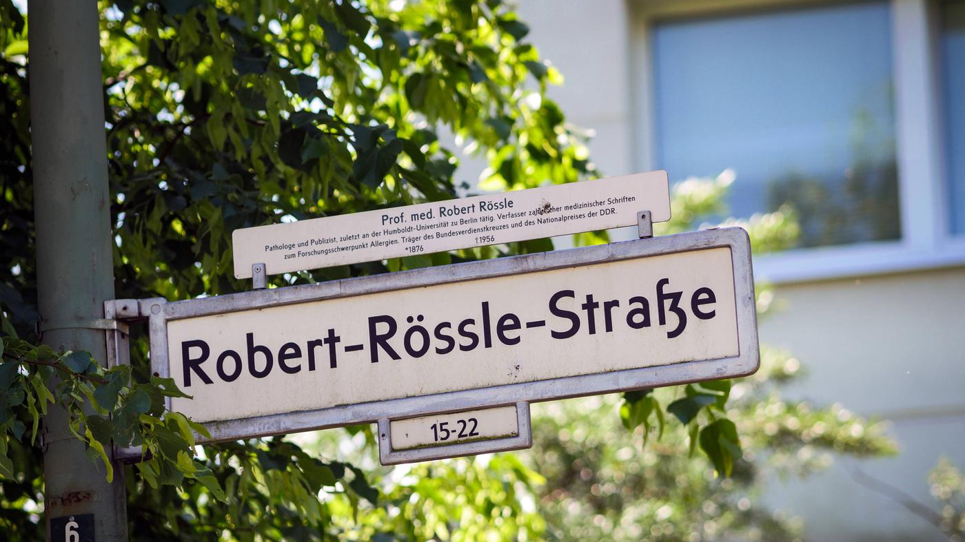 Stoppt eine Firma per Klage die Umbenennung der Rössle-Straße in Berlin?