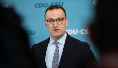 Coronapandemie: Spahn nennt Vorwürfe zur Maskenbeschaffung bösartig