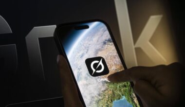 Künstliche Intelligenz: Musks KI-Chatbot Grok verbreitet antisemitische Narrative