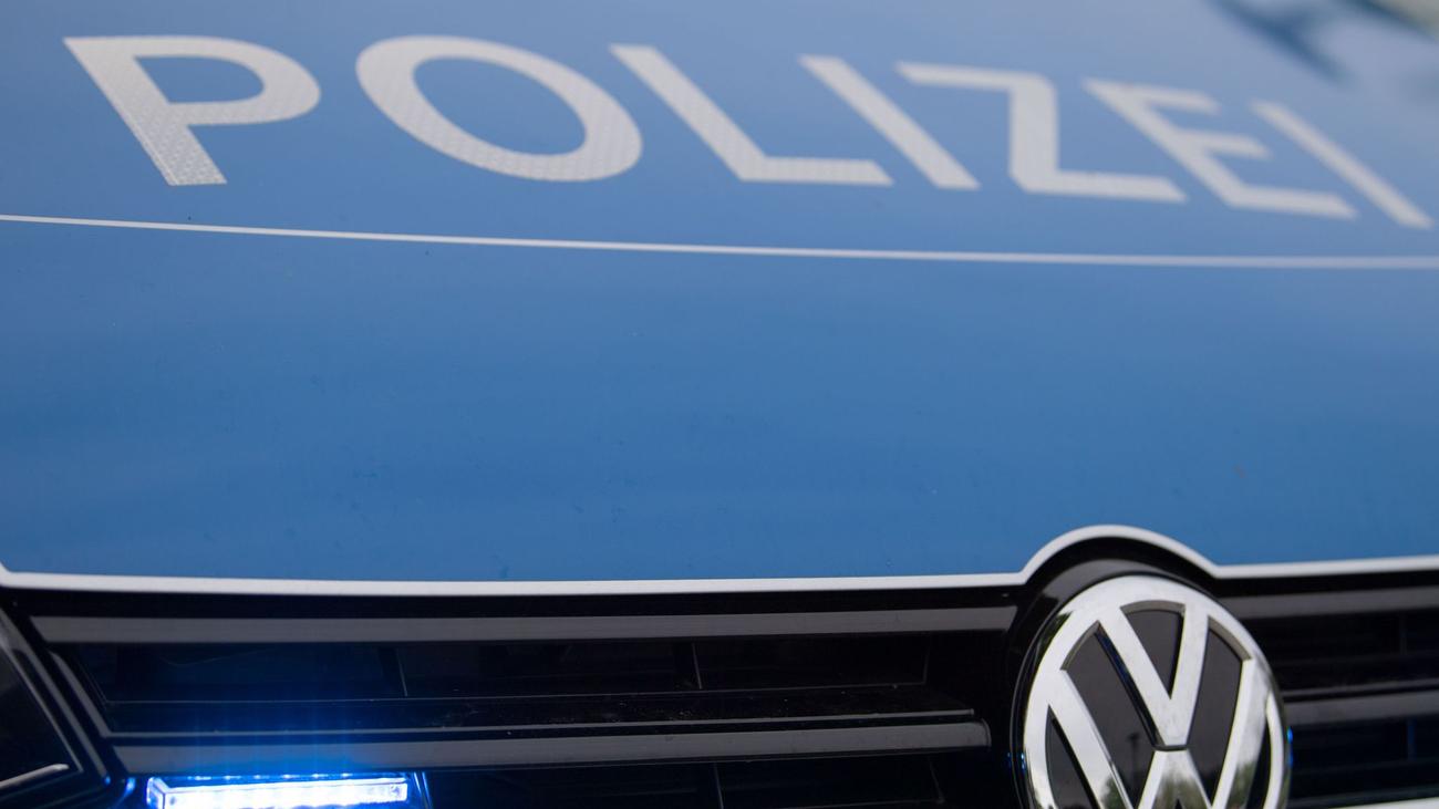 Sperrung bis in den Morgen: A2 Richtung Berlin voll gesperrt - Lkw verliert Flüssigkeit