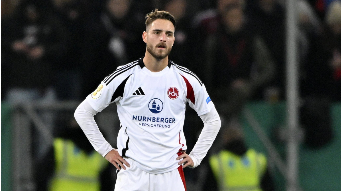 1. FC Nürnberg: Lukas Schleimer unterschreibt bei Wiesbaden