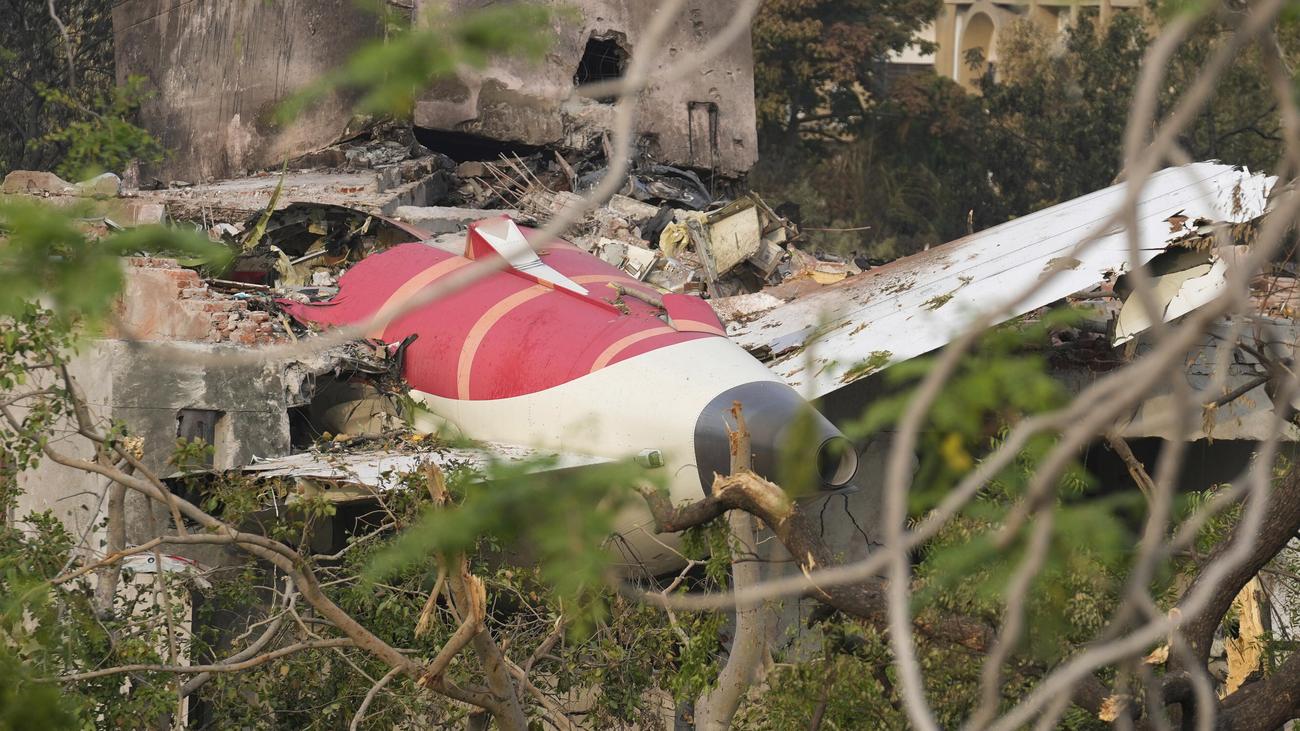 Indien: Ermittler finden mögliche Ursache für Absturz von Air-India-Flugzeug