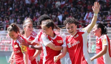 Spielerinnen des 1. FC Union feiern ein Tor im Spiel gegen Mönchengladbach
