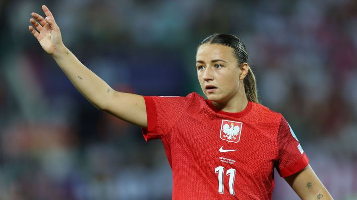 Die neue Anführerin: Tanja Pawollek im Trikot des polnischen Nationalteams | Bild: IMAGO/Shutterstock