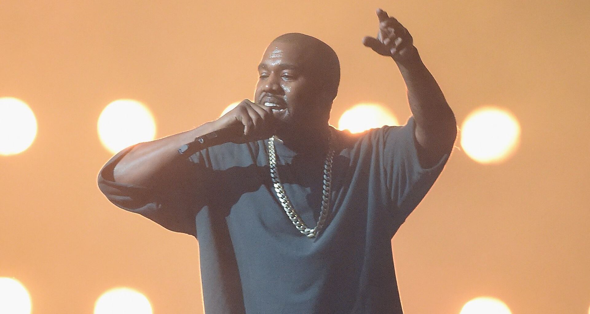 Kanye West beim iHeartRadio Music Festival, 2015