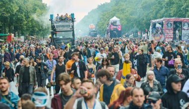 „Rave the Planet“: 13 Menschen bei Techno-Parade in Berlin lebensgefährlich verletzt