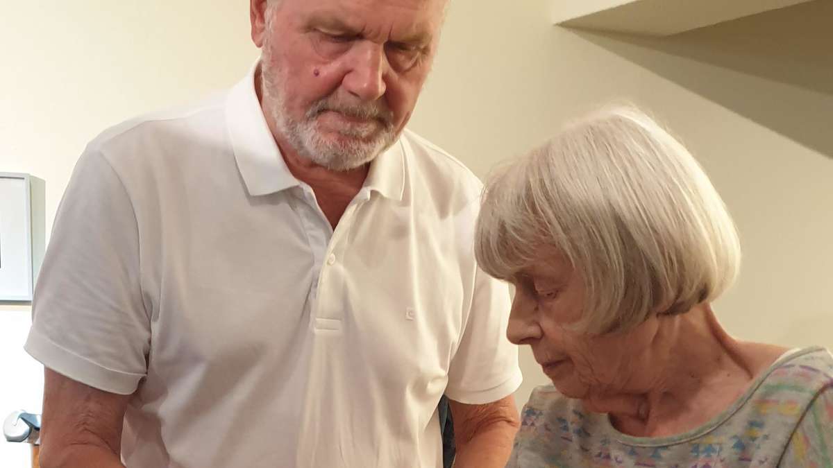 Die 85-jährige stellt ihre fotografischen Werke aus.