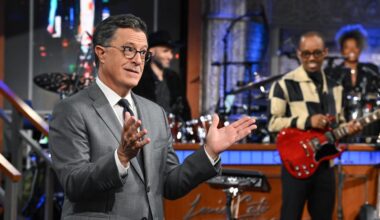 "Late Show With Stephen Colbert": Prominente äußern Solidarität mit Stephen Colbert