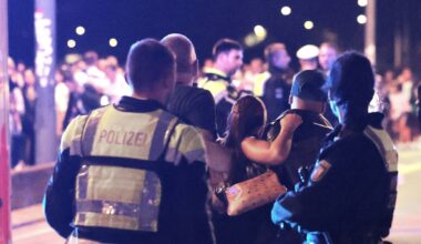 Düsseldorf: Vier Schwerverletzte durch Feuerwerkskörper – Rheinkirmes vorzeitig beendet