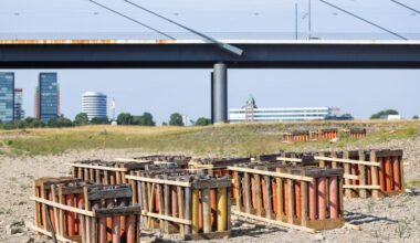 Düsseldorf: Feuerwerksunglück: Hinweis auf umgekippten Startbehälter