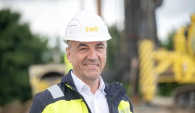 Energiewirtschaft: EWE-Chef: EU-Regeln verteuern Wasserstoffproduktion unnötig