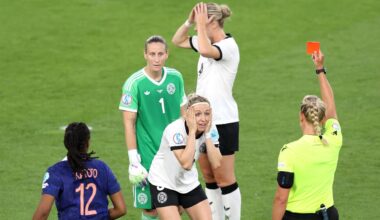 Kathrin Hendrich sieht Rote Karte - Deutschland in Unterzahl
