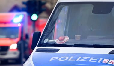 Vier Polizisten verletzt: Massenschlägerei zwischen Syrern und Kurden in Düsseldorf