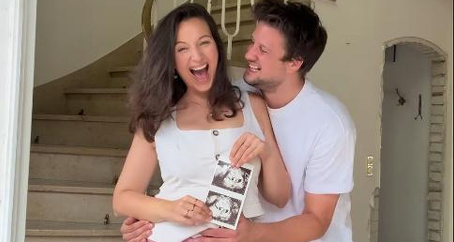 Hannah Kerschbaumer mit ihrem Ehemann Chris, Juli 2025