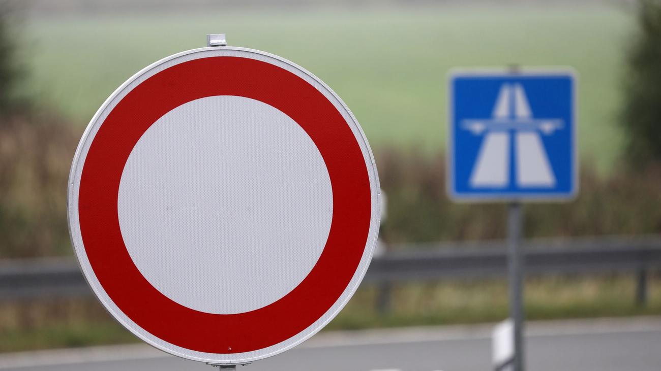 Bei Siegen: Unfall mit Sattelzügen - A45 Richtung Dortmund gesperrt