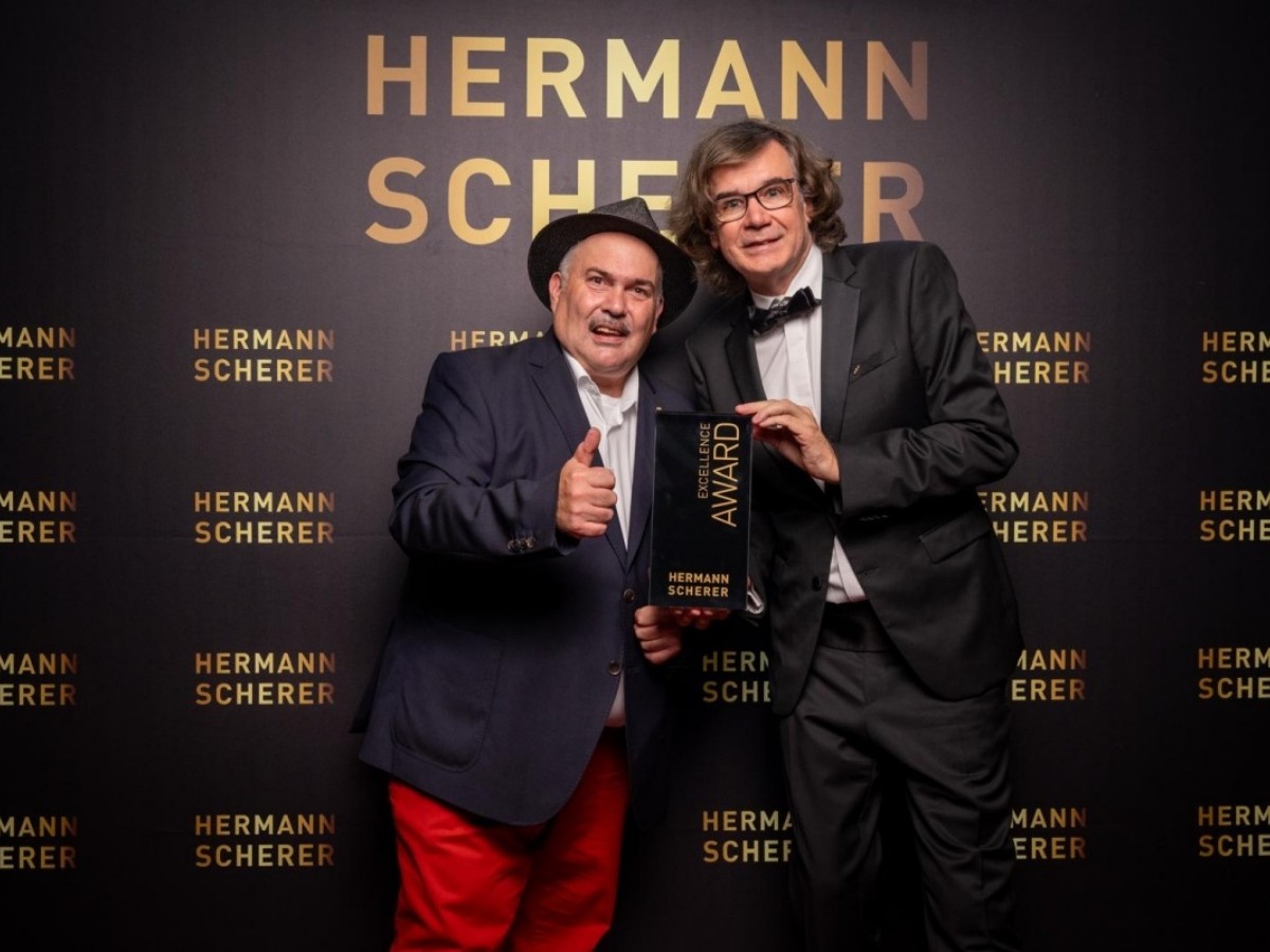 Uwe Steinigers Triumph beim Internationalen Speaker Slam in Wiesbaden