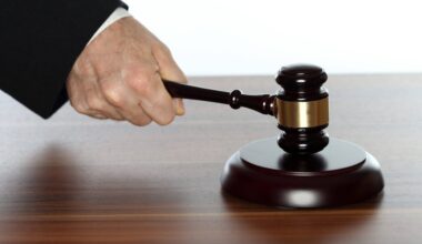 Anwalt stürmt aus Gericht wegen Handwerkertermin - jetzt Urteil